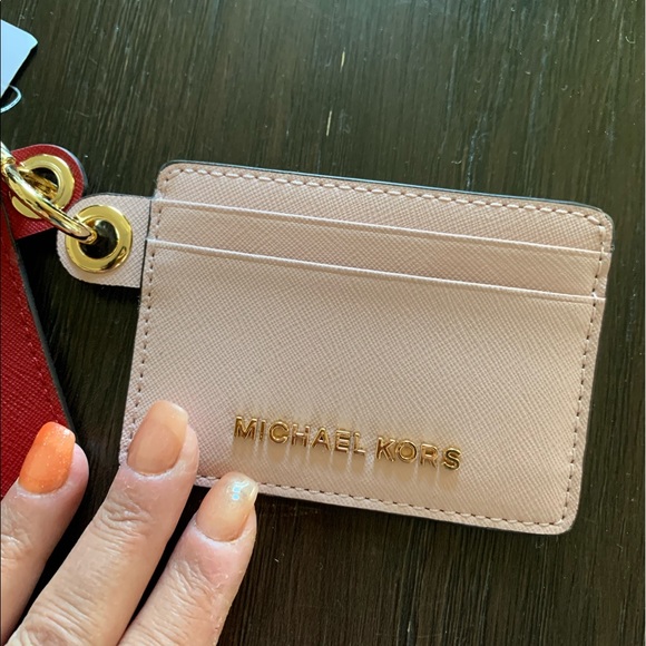 🐝 🆕 NWT MICHAEL KORS wristlet with card holder - Picture 9 of 10